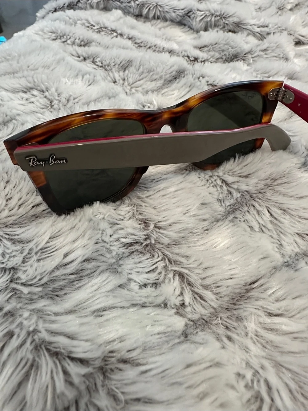 Ray-Ban Wayfarer Tortoiseshell Sunglasses
